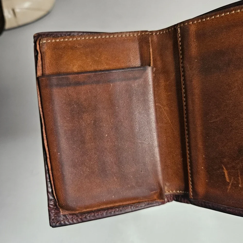 Trafalgar Mens Trifold Wallet Brown Crocodile Embossed‎ Leather USA Made Vintage